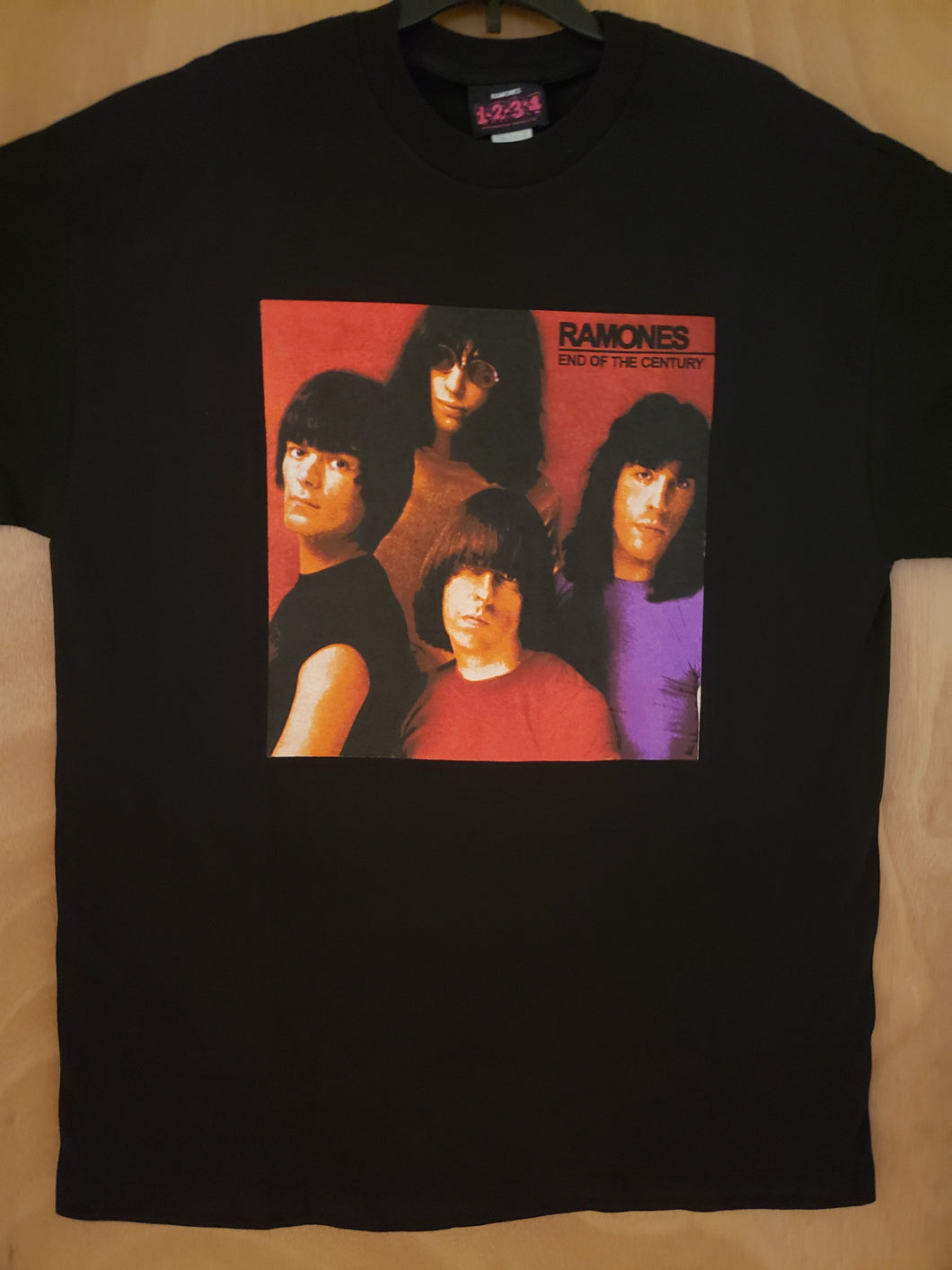 THE RAMONES T-SHIRT BRAND NEW EXTRA LARGE