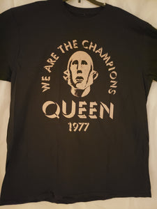 QUEEN T-SHIRT BRAND NEW  EXTRA LARGE