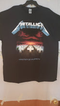 Load image into Gallery viewer, METALLICA T-SHIRT EXTRA LARGE